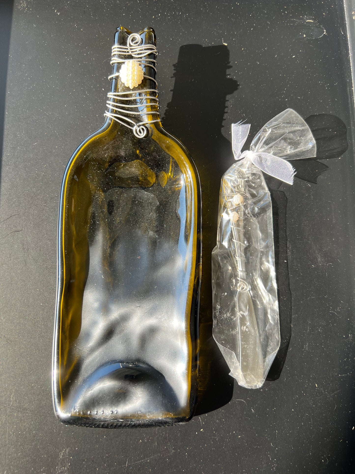 Branch Melted Bottle- Pearls