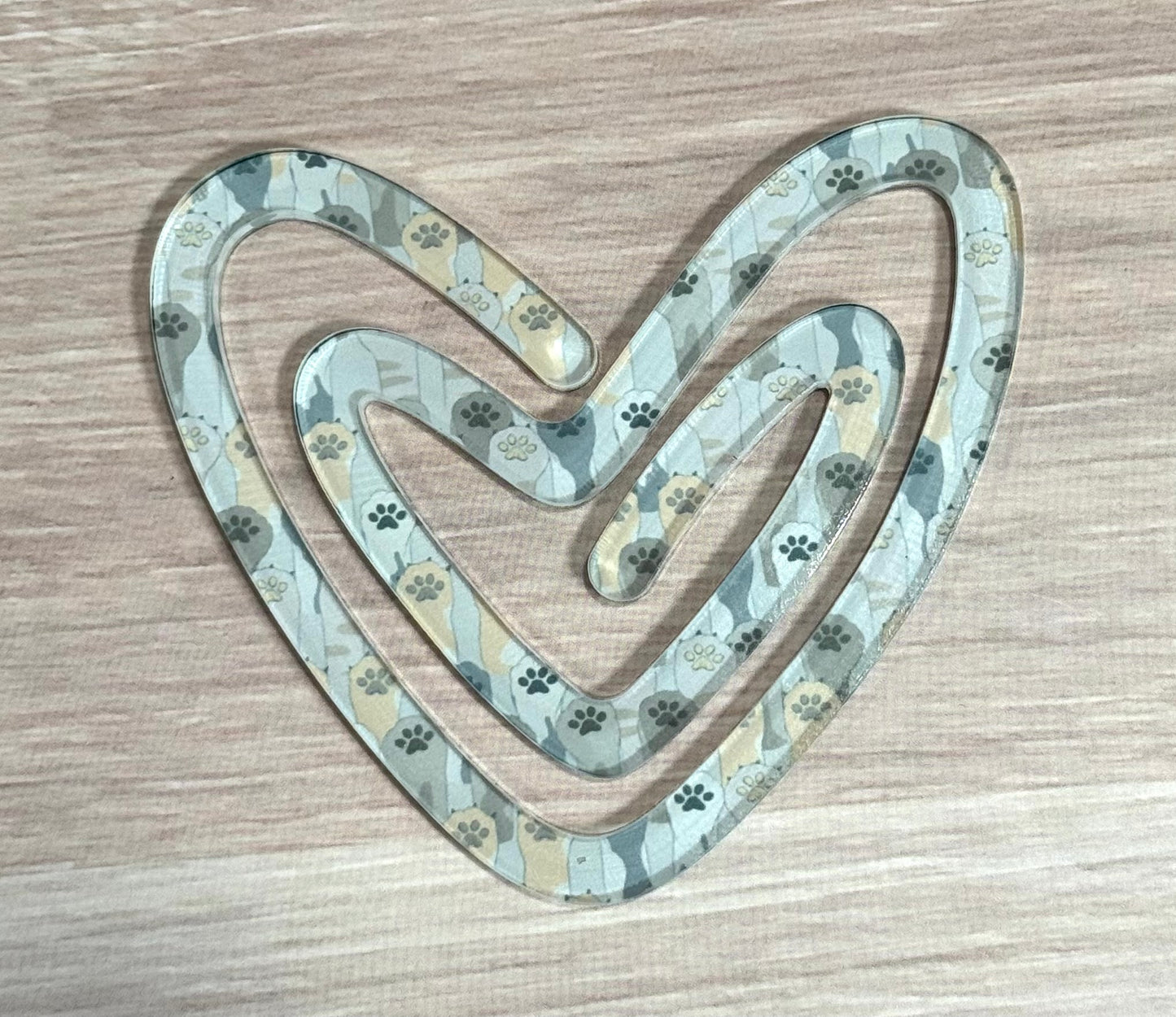 Cat Paws Acrylic Heart Paperclip